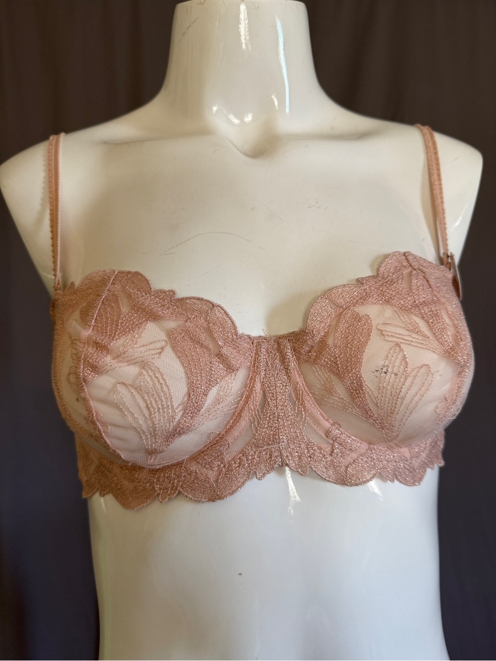 Forever 21 Blush Lace Underwire Bra